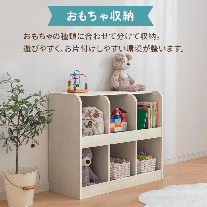 ②アンティーク棚　子供部屋 アンティーク家具でつくる子供部屋