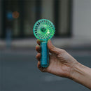 ミニクリアファン ハンディファン 光る LED 首かけ 扇風機 ポータブルファン ネオンカラー ライト スケルトン 携帯扇風機 手のひらサイズ 充電式 持ち歩き 夏 おしゃれ ライフオンプロダクツ